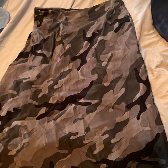 Camo skirt - Picture 1 of 1